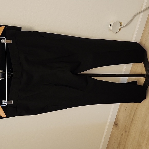 Burberry pants - Picture 2 of 6